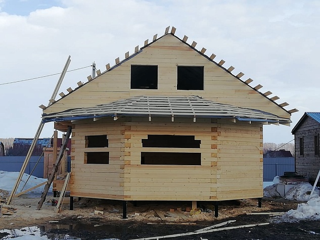 Дом из профилированного бруса 145*145, по 46 проекту с изменённой крышей, строительство г. Зарайск